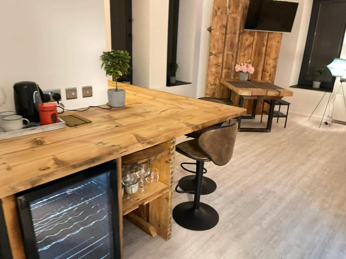 Cardiff Arms Bistro & Hotel Treorky Экстерьер фото