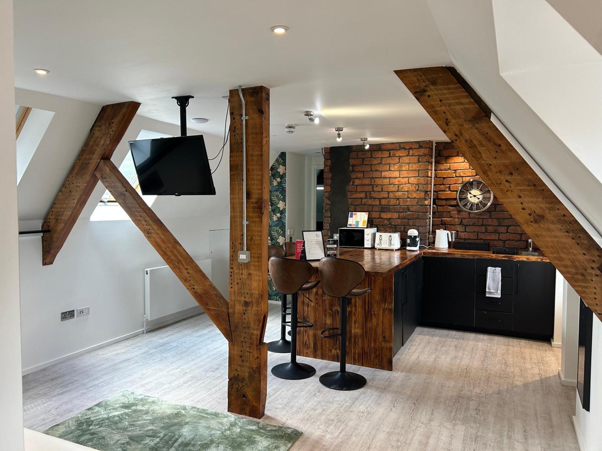 Cardiff Arms Bistro & Hotel Treorky Экстерьер фото